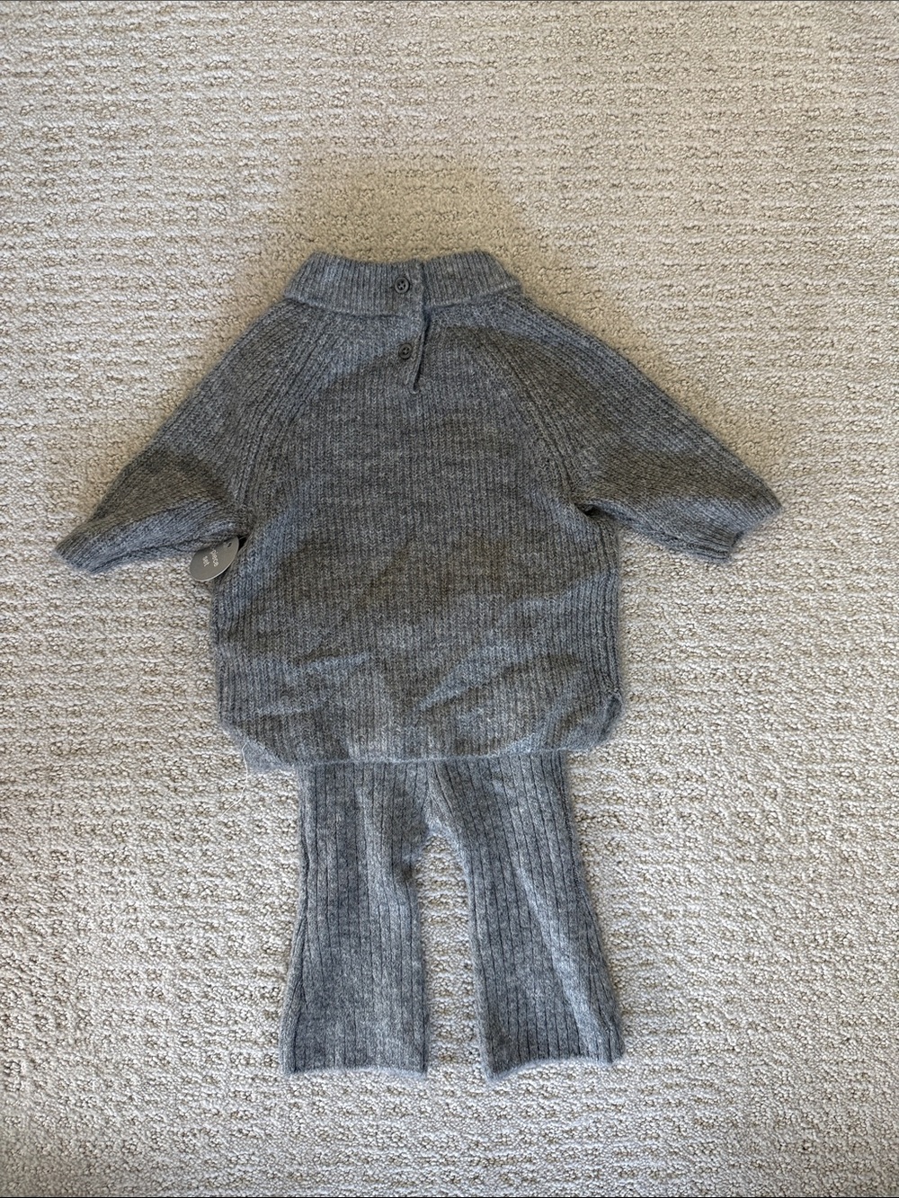 GAP Gray Ribbed Knit Baby Set - Picture 5 of 5